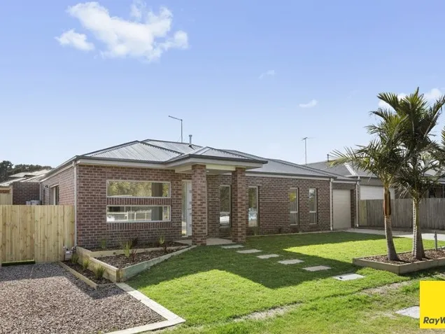 Stunning home close town