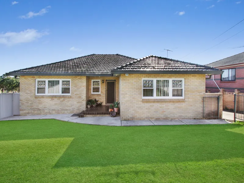 Spectacular Home In A Sought After Locale