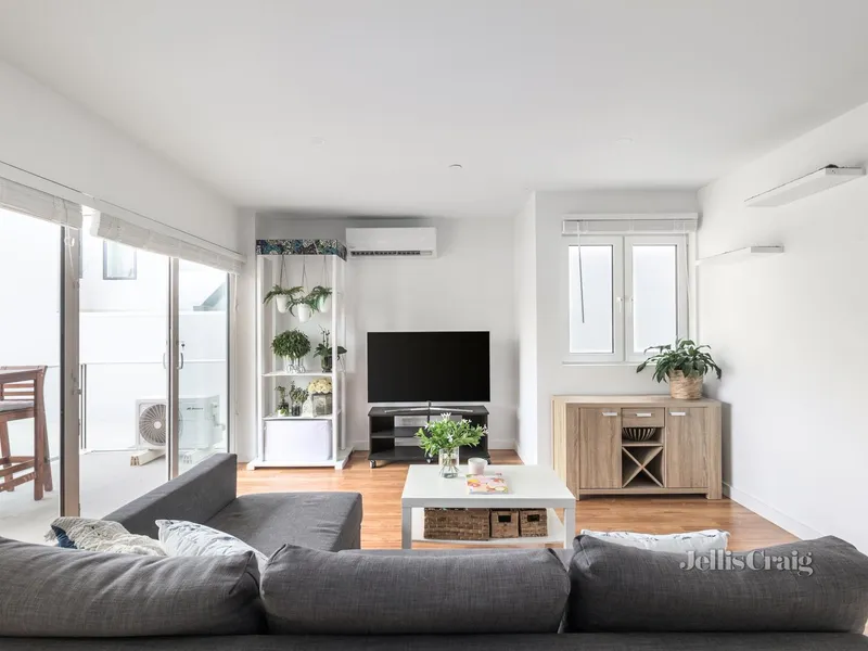 Brilliant with Light and Lifestyle