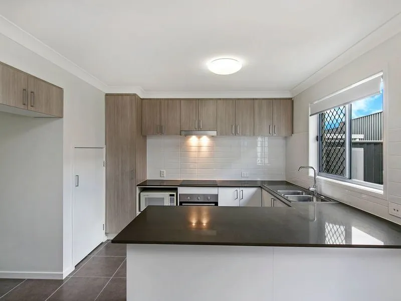 *** SEMI FURNISHED *** *AIR-CON * MODERN * COMPLEX POOLS, TENNIS COURT, GYM **