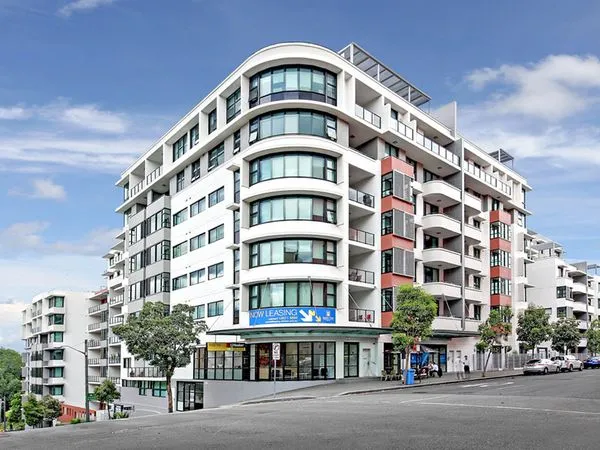 Spacious Near New Three Bedroom For Lease