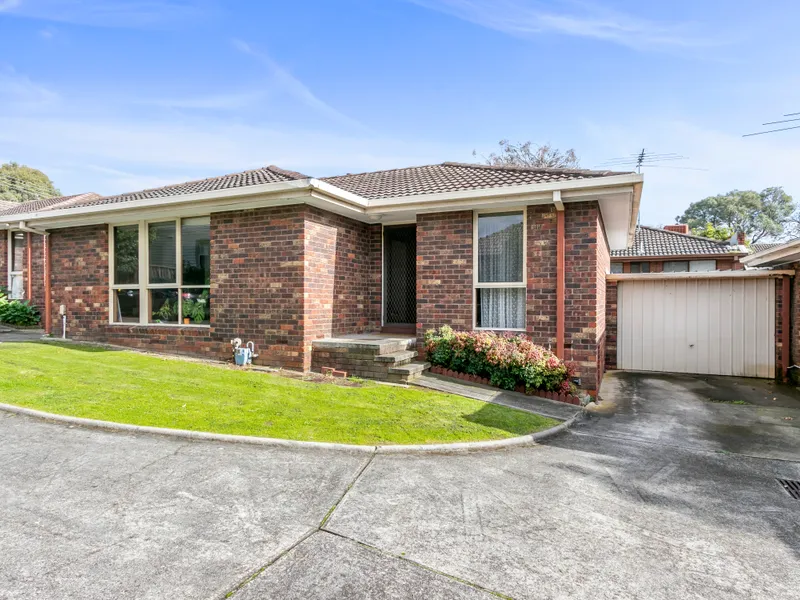 Single level delight walking distance to Box Hill Central