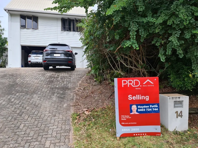 Owners Relocating - Must sell in 4 Weeks