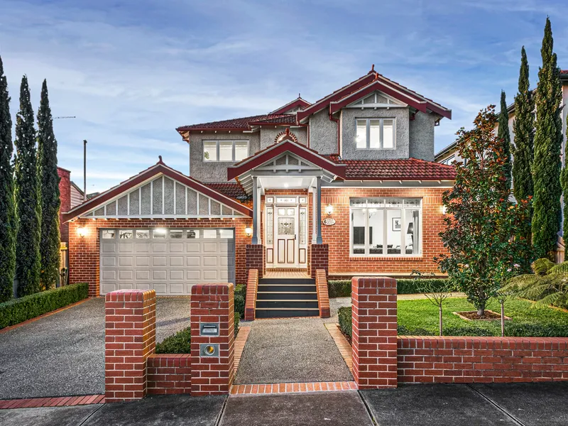 Sophisticated Family Entertainer