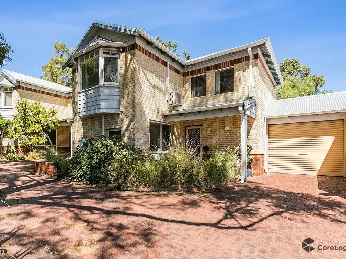 CONVENIENCE 3 BEDROOM TOWN HOUSE FOR RENT