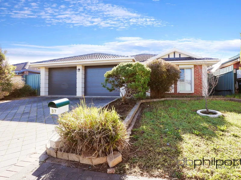 THREE BEDROOMS, TWO LIVING & AMPLE OUTDOOR AREA - A MUST SEE