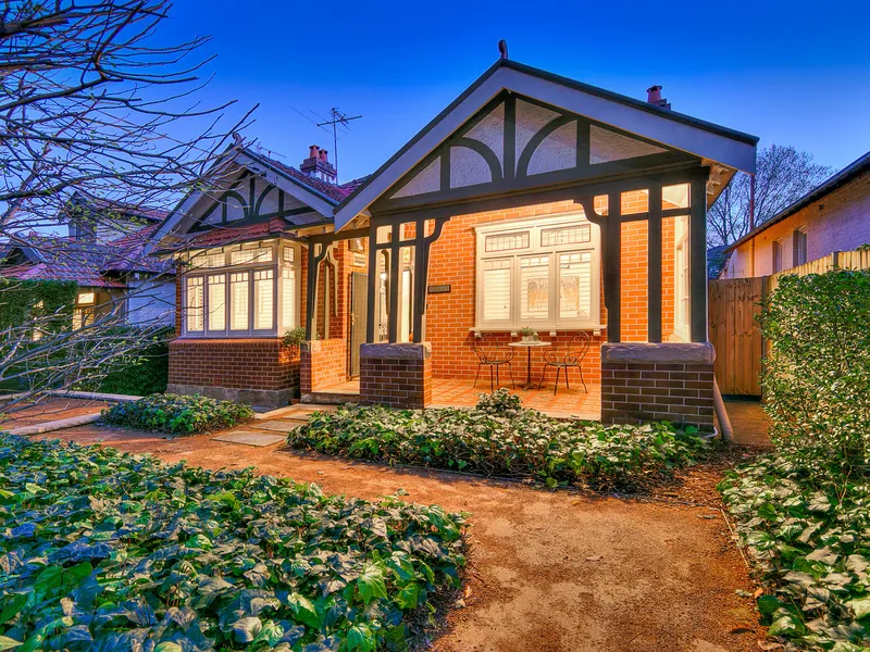 Grand Federation, Superb Location OPEN SAT 1:00PM-1:30PM