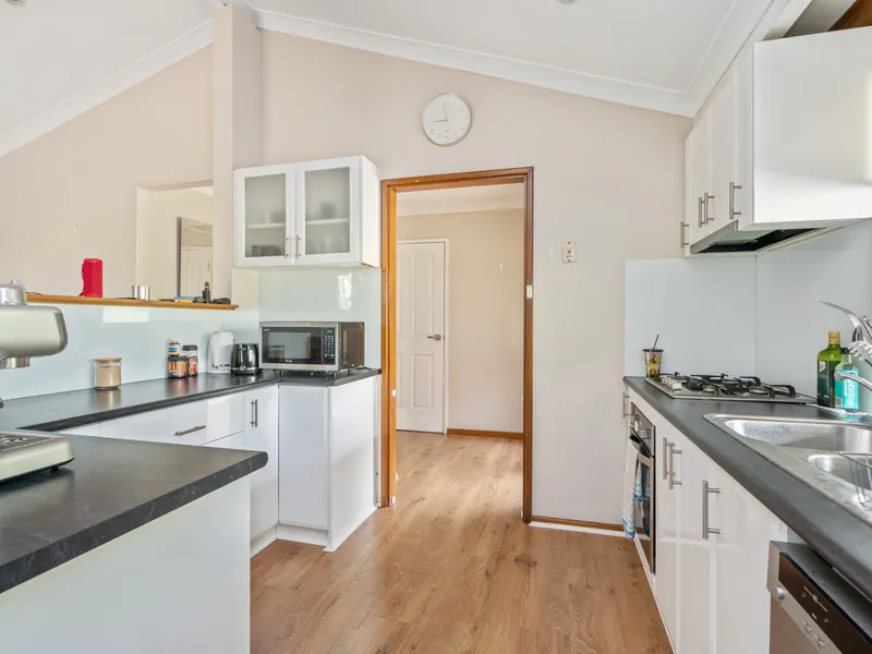 THE PERFECT HOME FOR FIRST HOME BUYERS,  INVESTERS, OR IF YOU WANT TO DOWNSIZE!