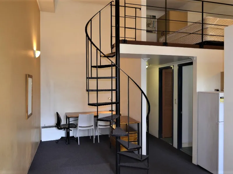 INVESTMENT OPPORTUNITY KNOCKS!!! PERFECTLY LOCATED STUDENT ACCOMMODATION!!!