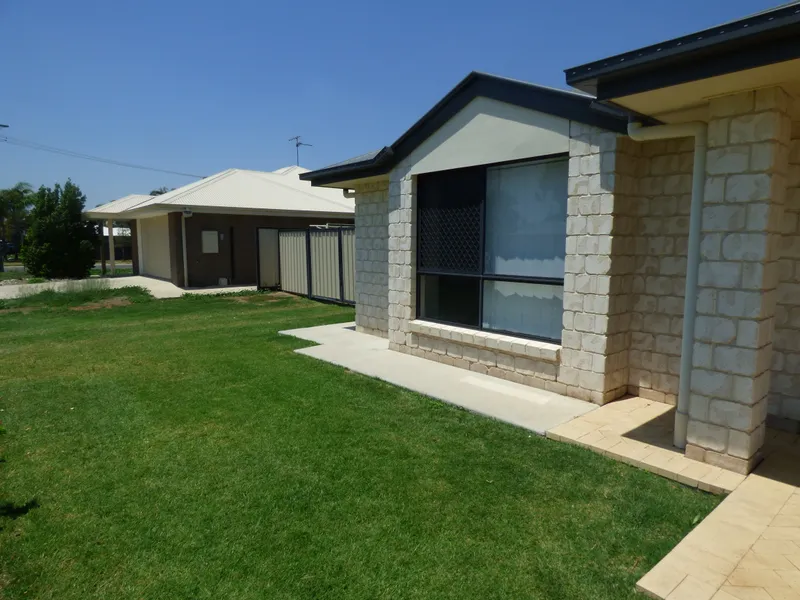 COMFORTABLE FAMILY HOME