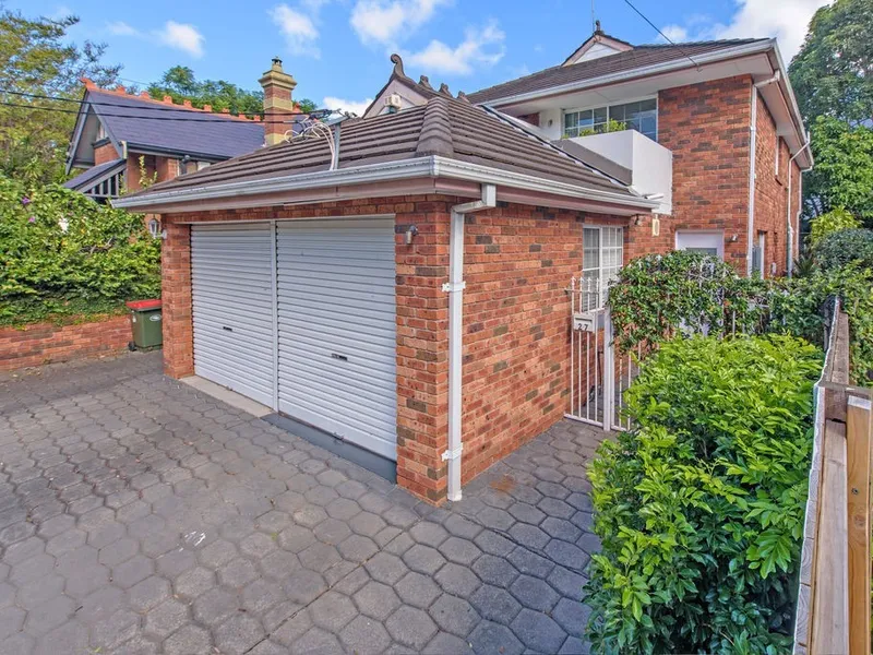 Beautiful Semi Nestled in the Quiet Pocket of Randwick