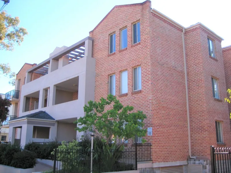 Spacious 2 Bedroom Apartment in the Heart of Westmead