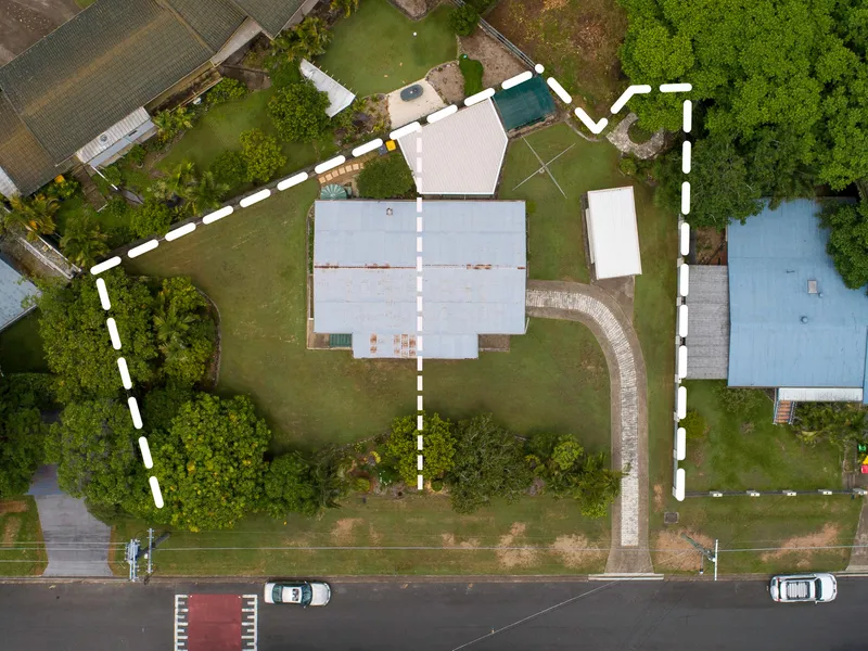 Subdivision Potential on 969m2, Centrally Located and Not To Be Missed