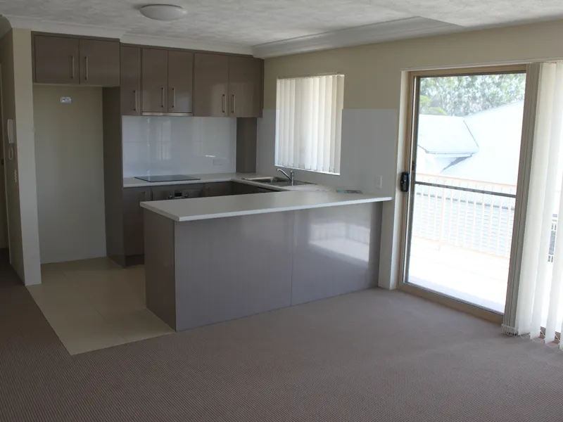 Immaculate 2nd Floor Apartment