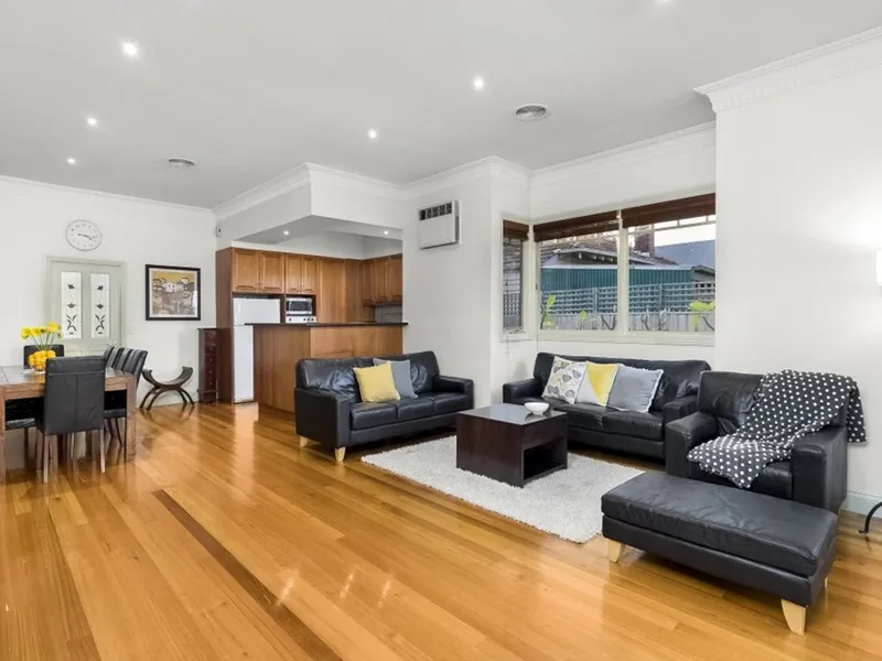 Character Filled & Centrally Located