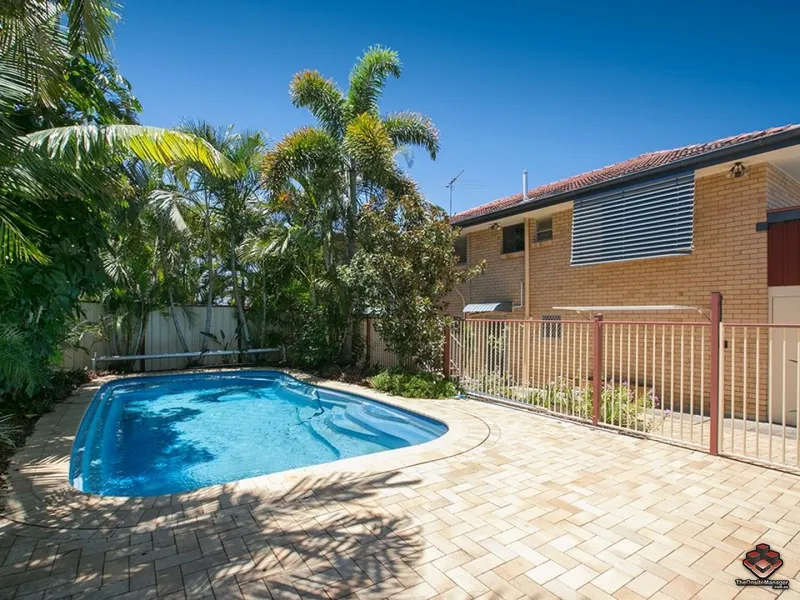Family house with Pool+ Solar + Mansfield Catchment