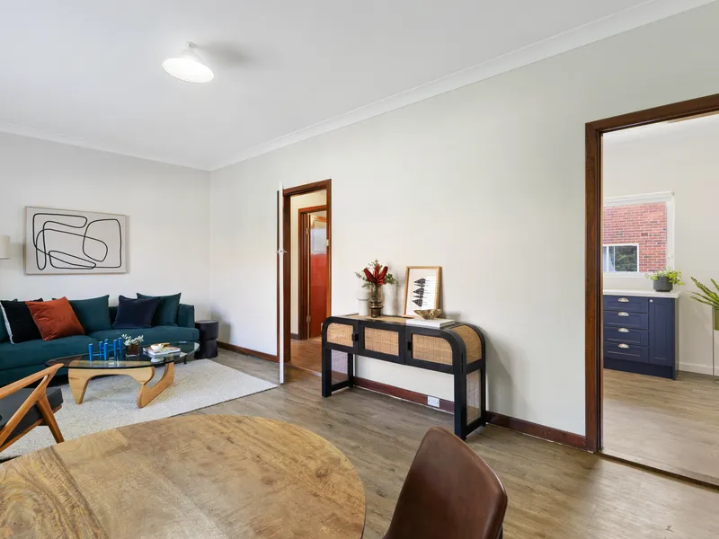 A delightful 6050 abode