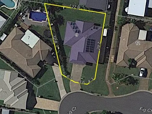 RIVERPARKS ESTATE - LARGE HOME AND LARGE BLOCK WITH SIDE ACCESS