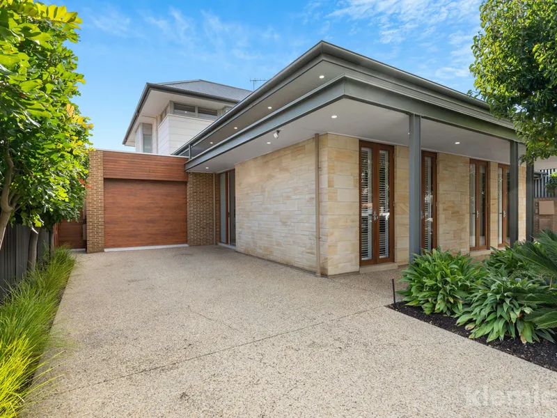 Gorgeous sleek, modern, contemporary home, only metres from King William Road shopping precinct.
