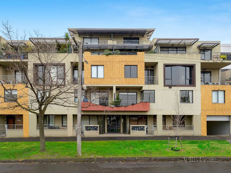 Quiet Rear Living, Central Inner-City Lifestyle