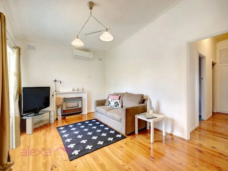 Modern, renovated family home - Pet Friendly