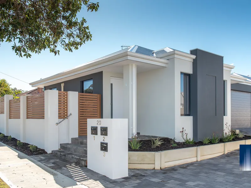 BRAND NEW LUXURIOUS HOME IN GREAT LOCATION!!