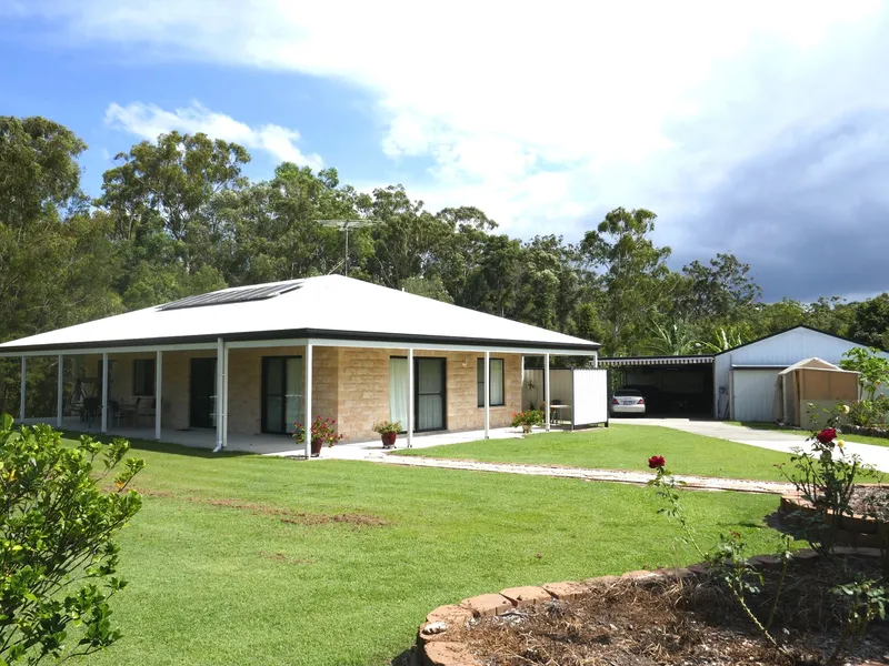 EASY ACCESS TO BRUCE HIGHWAY