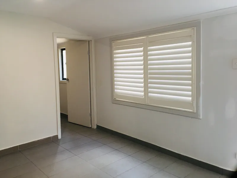 Newly build 2 bedrooms granny flat rent for $330 ( including all bills)