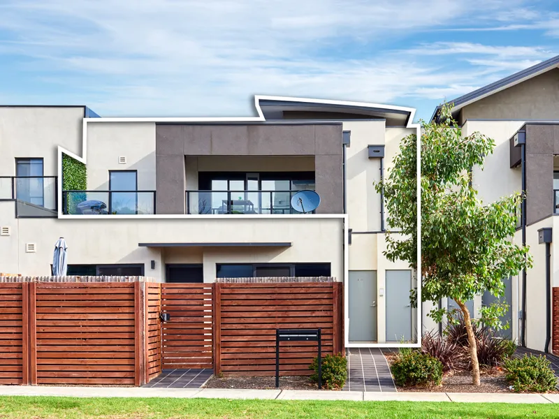 Low maintenance 2 bedroom apartment