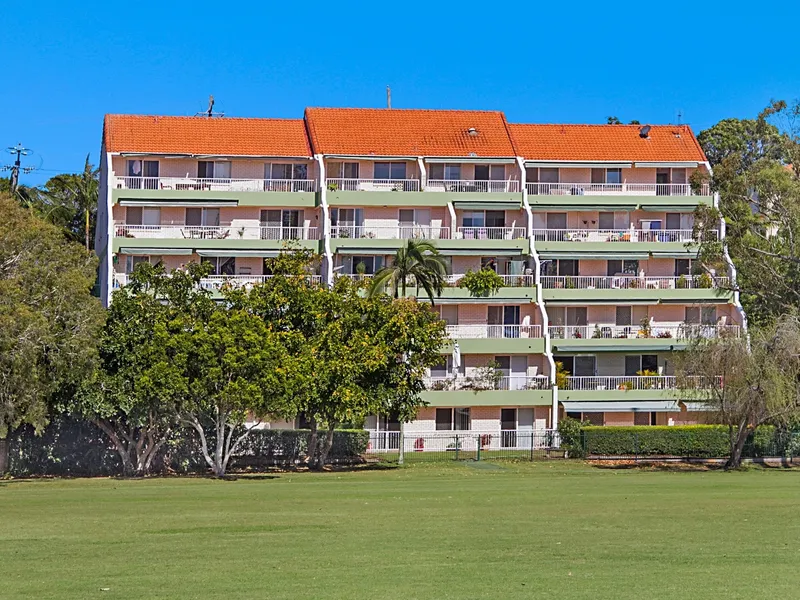 Walk To Coolangatta Beach