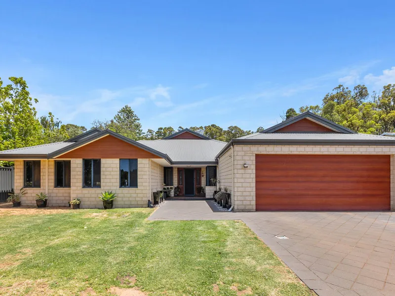 Largest, Newest and Possibly The Best Home in Dwellingup Town.