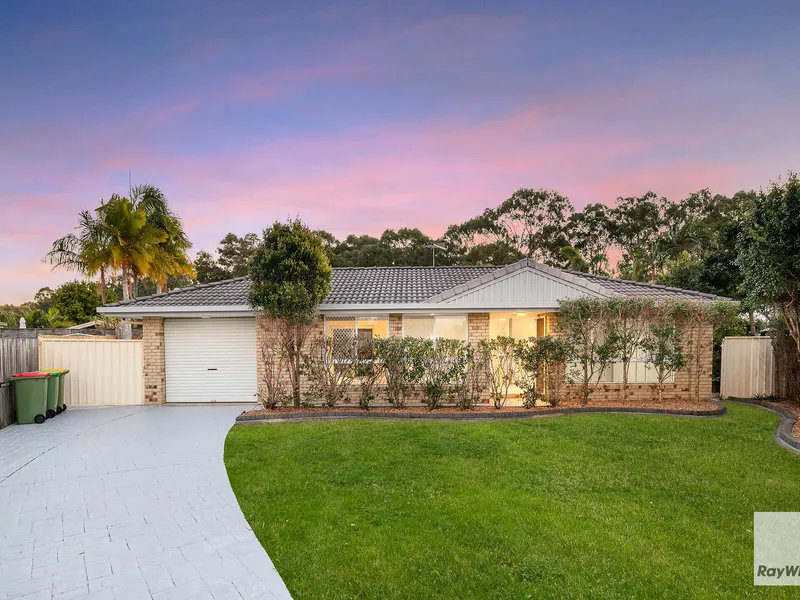 CHARMING HOME IN A QUIET CUL-DE-SAC