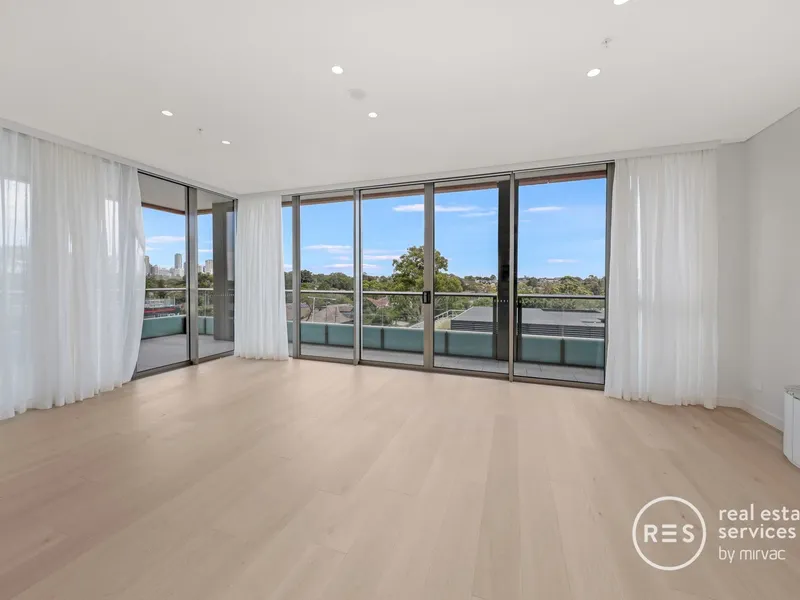 Family-Sized 3 Bedroom Luxury Apartment in NINE by Mirvac, Willoughby