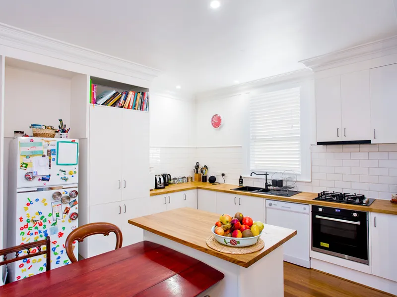 BEAUTIFULLY RENOVATED HOME IN PRESTIGIOUS SOLDIERS HILL