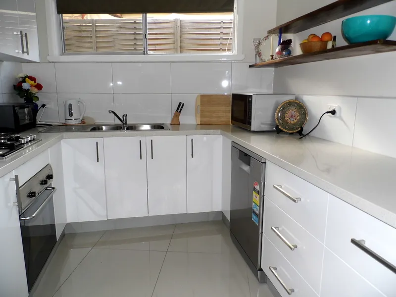 FULLY REFURBISHED AND SPACIOUS 2BR RESIDENCE WITH 2 BATHROOMS