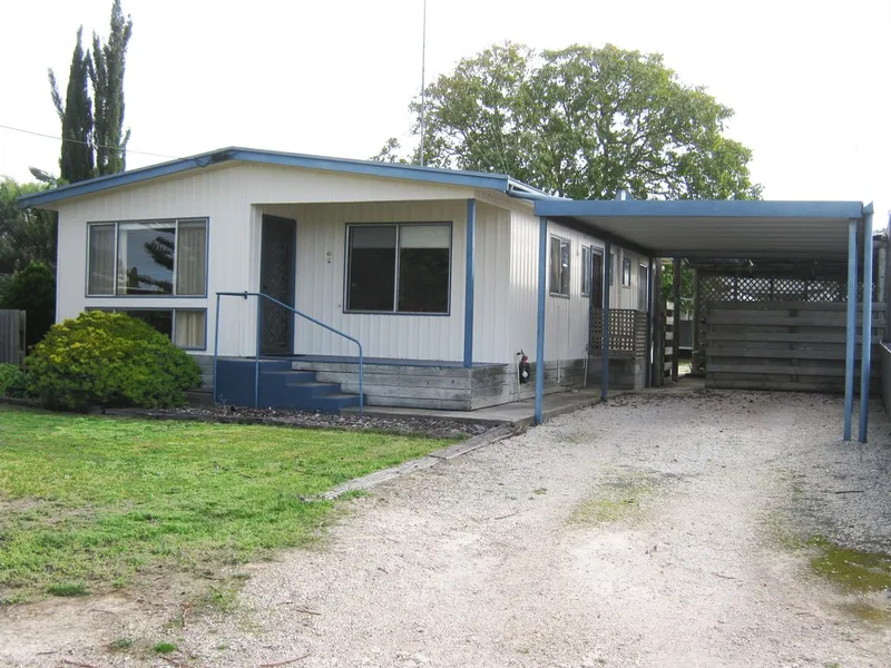 Great first home or investment!