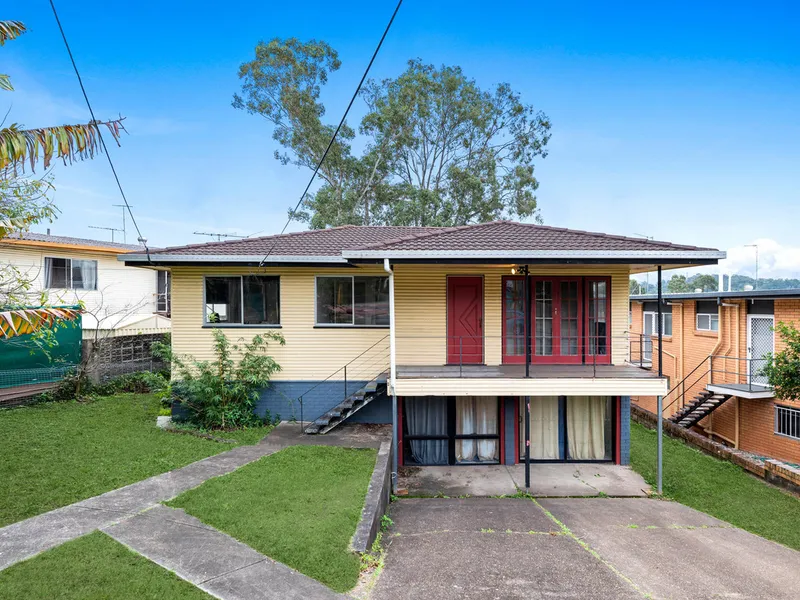 Post War Double Storey Home – Renovate, Invest or Move in!