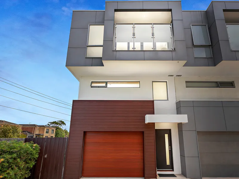 Effortless Riverside Living