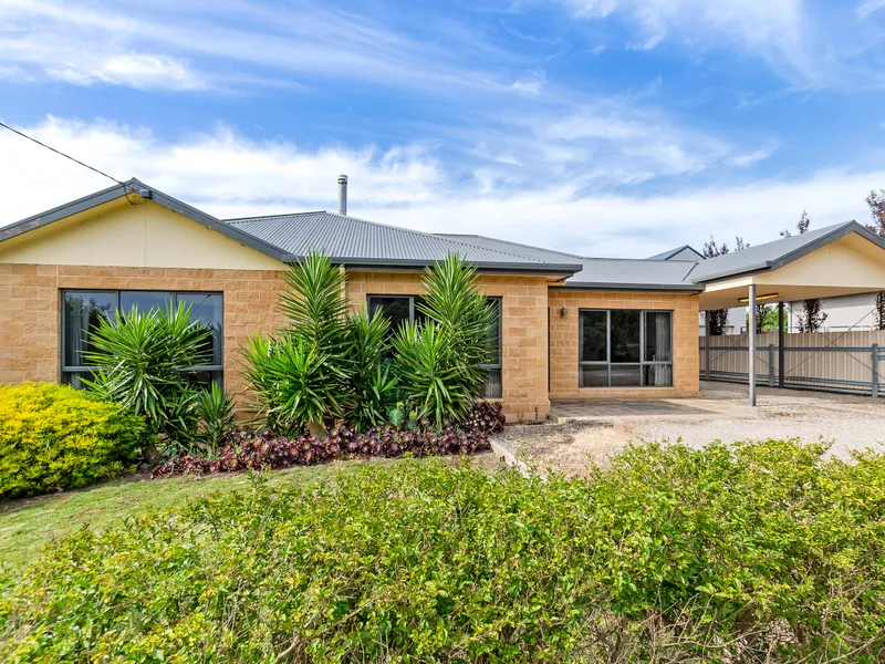 Modern, Private & Spacious