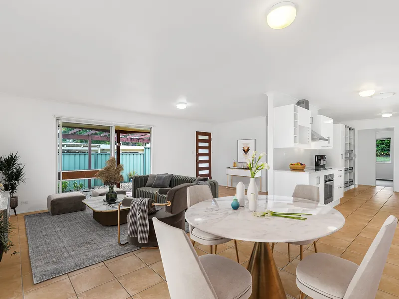 IDEAL FAMILY LOWSET HOME IN CONVENIENT POCKET