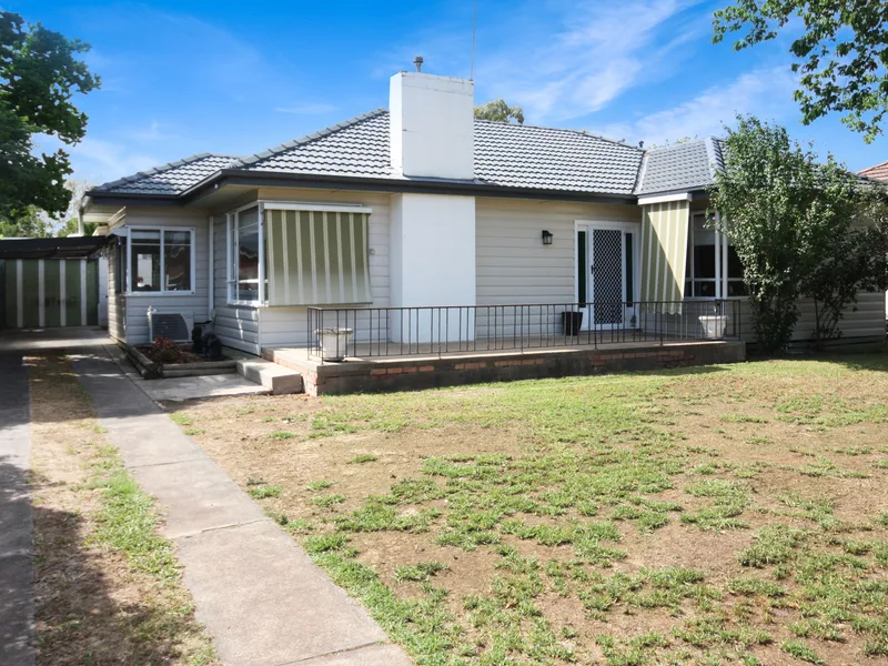 COMFORTABLE FAMILY HOME