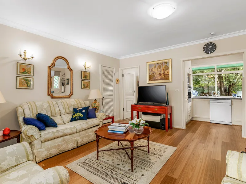 Tranquil Townhouse Living in the Heart of Mitcham