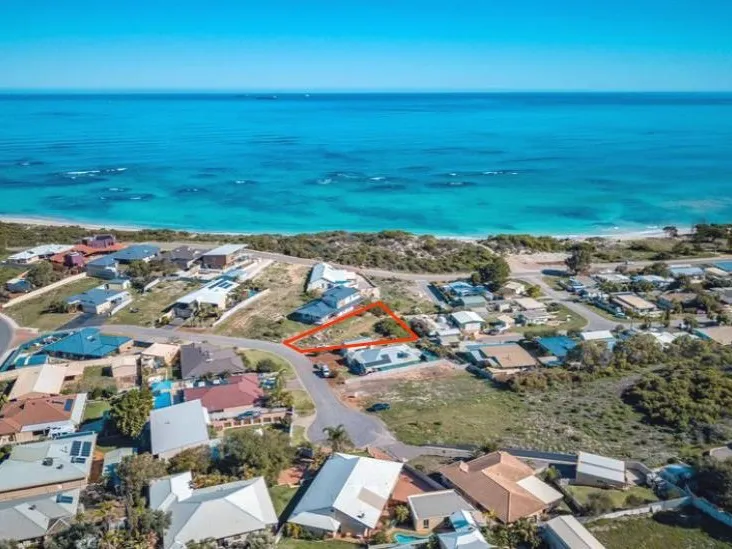 Ocean views at Bluewater Close