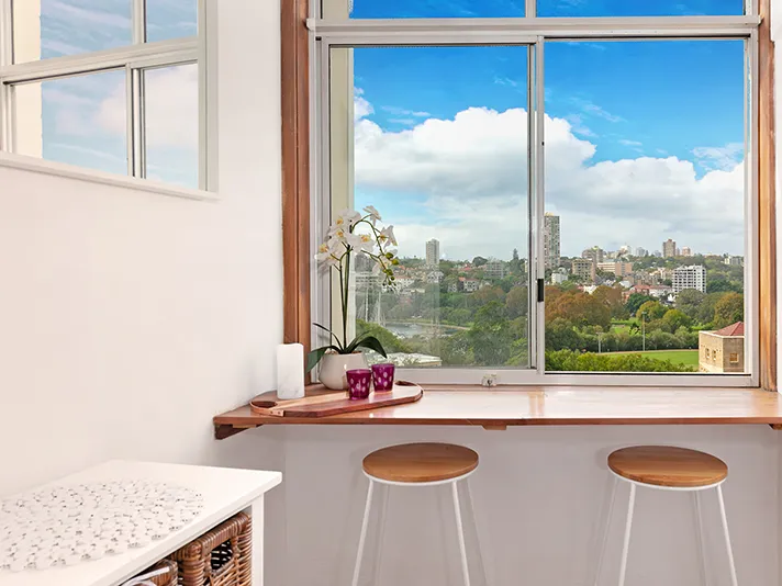 FULLY FURNISHED CONTEMPORARY GEM