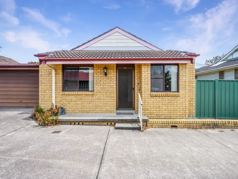 Neat and Tidy Villa Nestled in Popular New Lambton Street!