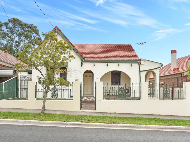 Spacious family home in excellent location 