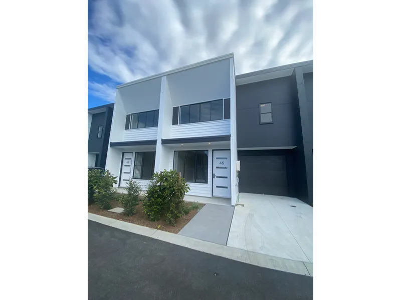 STUNNING BRAND NEW THREE BEDROOM AVAILABLE