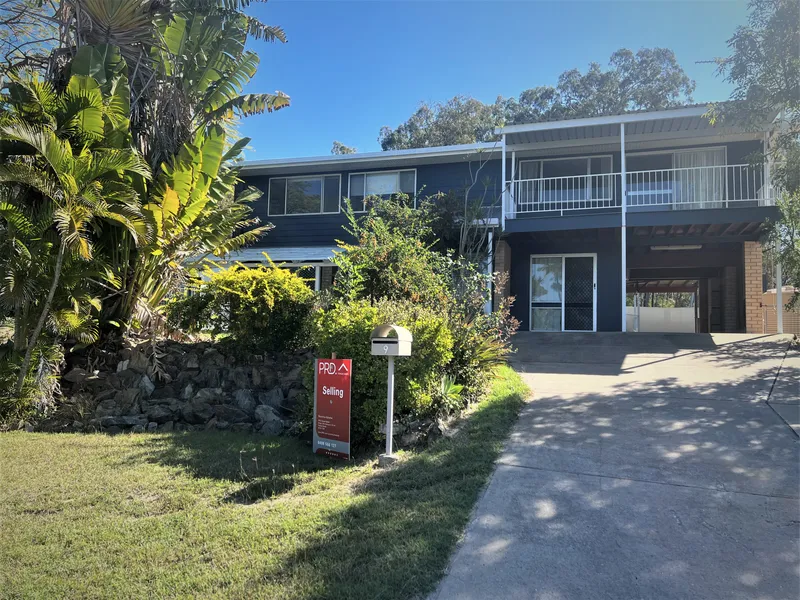 SPACIOUS HOME NEAR BOYNE BEACH
