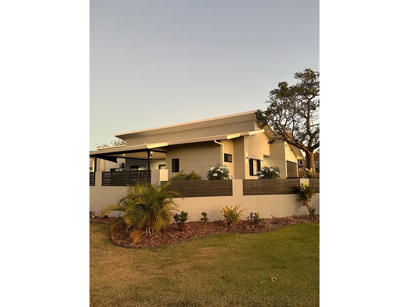 Immaculate Old Broome Property