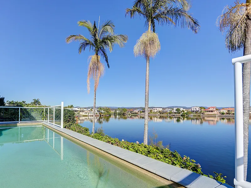 A WATERFRONT OPPORTUNITY WITH A SPECTACULAR MASTER BEDROOM